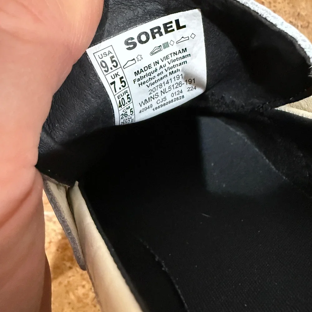 Sorel Joan Now City Loafers White Croc Embossed Leather Lug Sole 9.5 NWOB Chunky